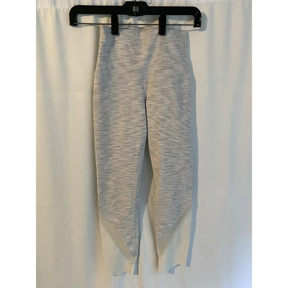 Lululemon Wunder Under‎ Crop II Roll Down Scallop Luxtreme 24